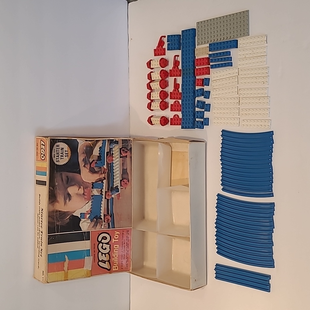 1966 Lego No. 111 Starter Train Set